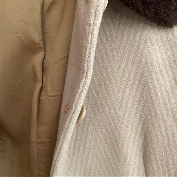 Vintage Tan/Beige Wool Coat - Picture 5 of 7